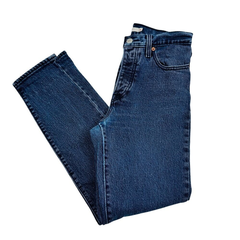 Levi's Wedgie Medium Wash Button Fly Jeans Women's Size 26